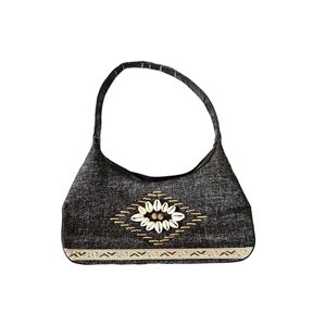 Vintage Shoulder Bag With Shell Decor 🐚